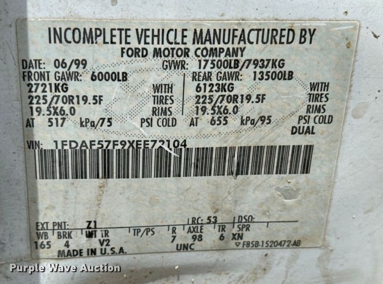 image for item NL9894 1999 Ford F550 Super Duty XL bucket truck