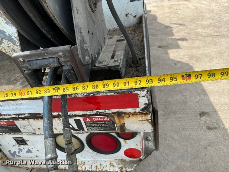 image for item NL9895 2008 International  4300  digger derrick truck