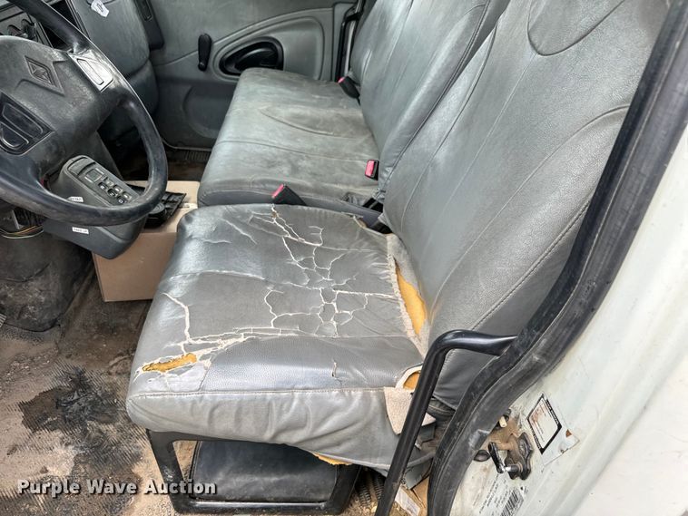 image for item NL9895 2008 International  4300  digger derrick truck