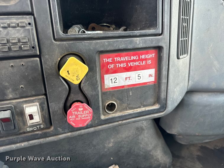 image for item NL9895 2008 International  4300  digger derrick truck