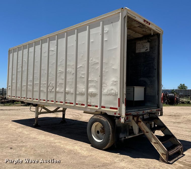 image for item NL9923 1984 Fruehauf dry van trailer