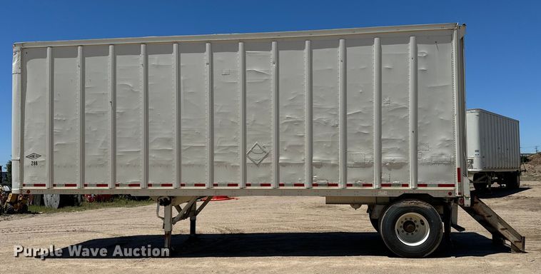 image for item NL9923 1984 Fruehauf dry van trailer