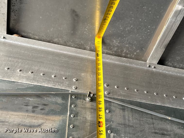 image for item NL9923 1984 Fruehauf dry van trailer