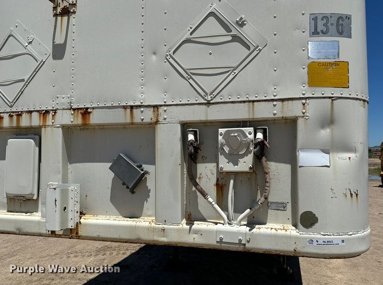 image for item NL9923 1984 Fruehauf dry van trailer