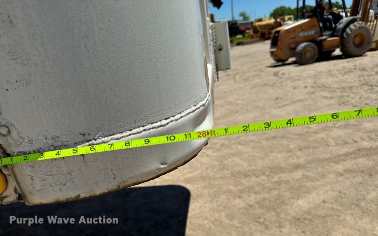 image for item NL9923 1984 Fruehauf dry van trailer