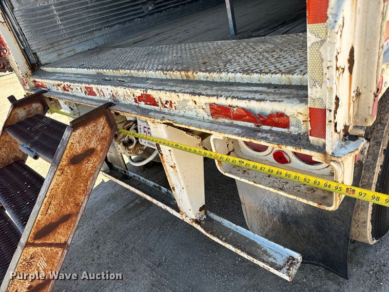 image for item NL9923 1984 Fruehauf dry van trailer