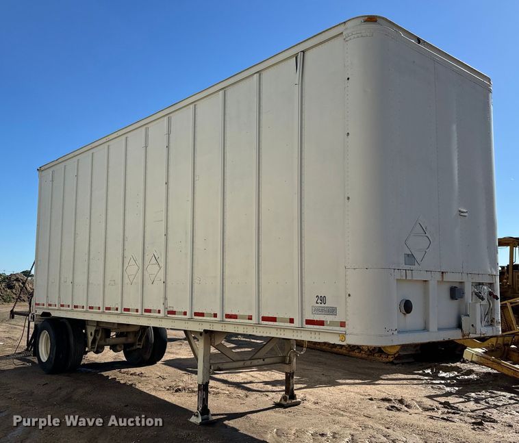 image for item NL9926 1984 Fruehauf FCGX-FL1-28 dry van trailer