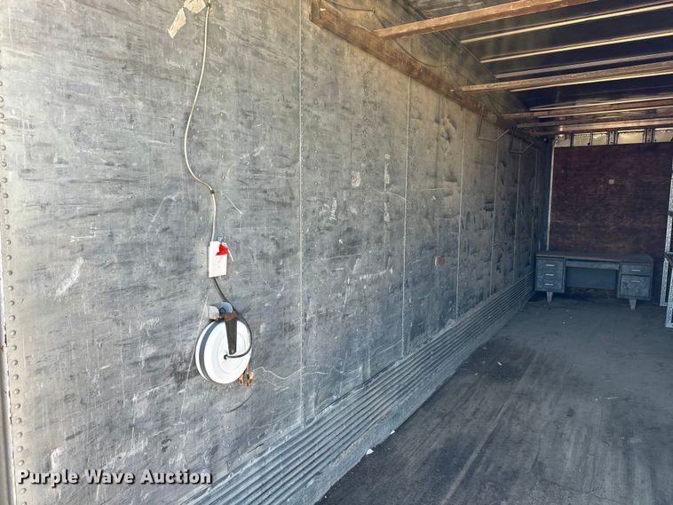 image for item NL9926 1984 Fruehauf FCGX-FL1-28 dry van trailer