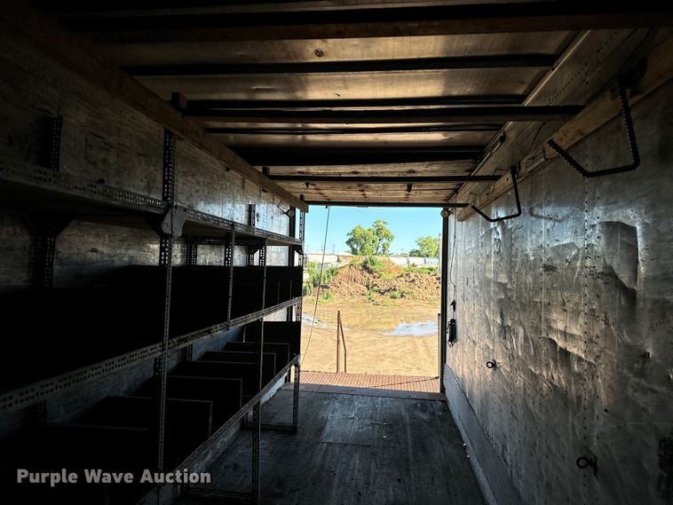 image for item NL9926 1984 Fruehauf FCGX-FL1-28 dry van trailer