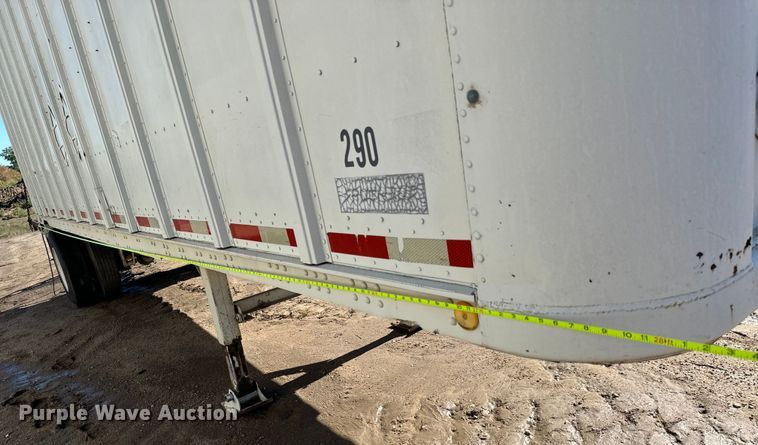 image for item NL9926 1984 Fruehauf FCGX-FL1-28 dry van trailer