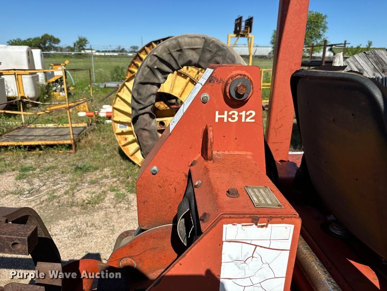 image for item NL9928 1990 Ditch Witch  3500 LSB trencher