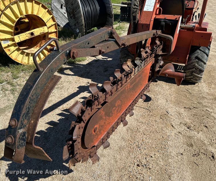 image for item NL9928 1990 Ditch Witch  3500 LSB trencher