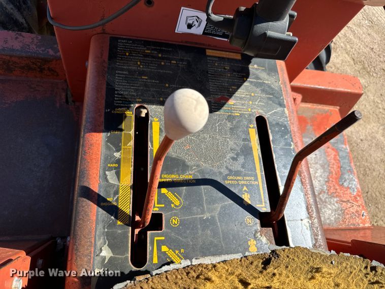 image for item NL9928 1990 Ditch Witch  3500 LSB trencher