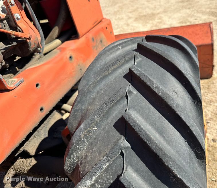 image for item NL9928 1990 Ditch Witch  3500 LSB trencher