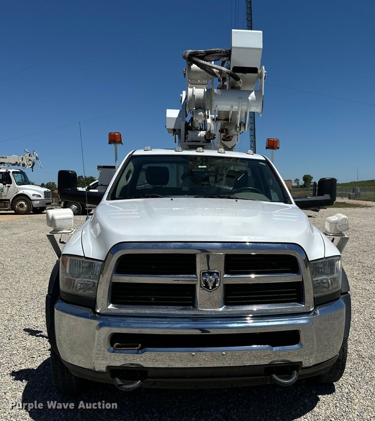 image for item NL9929 2012 Dodge Ram 5500HD bucket truck