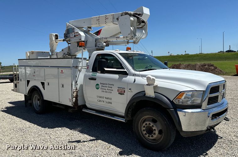image for item NL9929 2012 Dodge Ram 5500HD bucket truck
