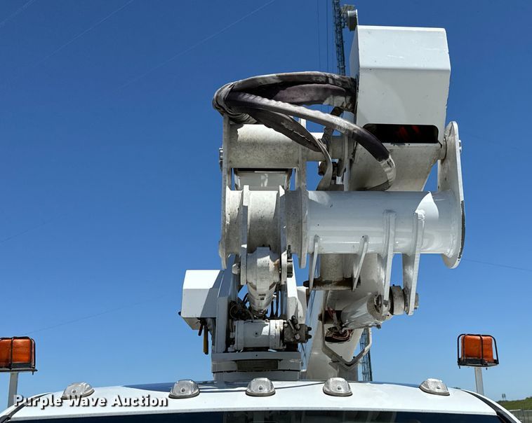 image for item NL9929 2012 Dodge Ram 5500HD bucket truck