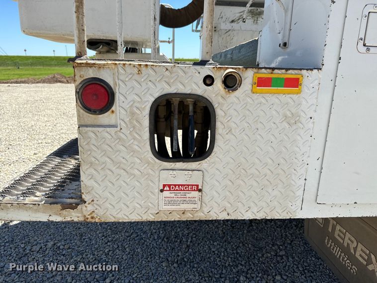 image for item NL9929 2012 Dodge Ram 5500HD bucket truck