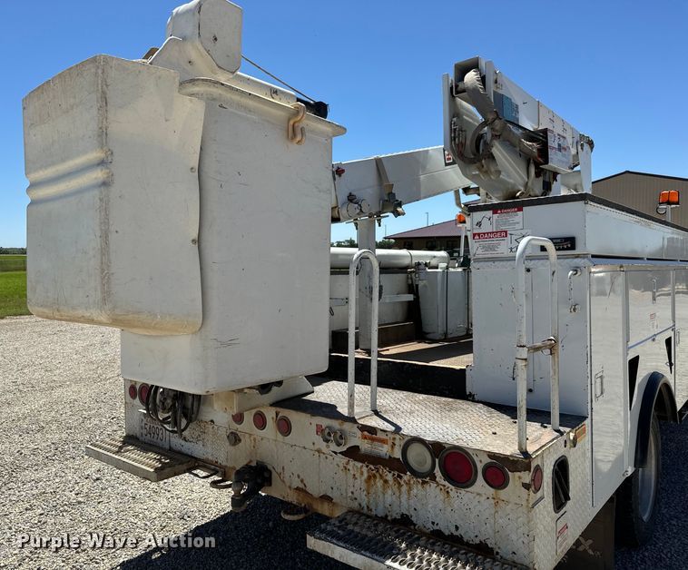 image for item NL9929 2012 Dodge Ram 5500HD bucket truck