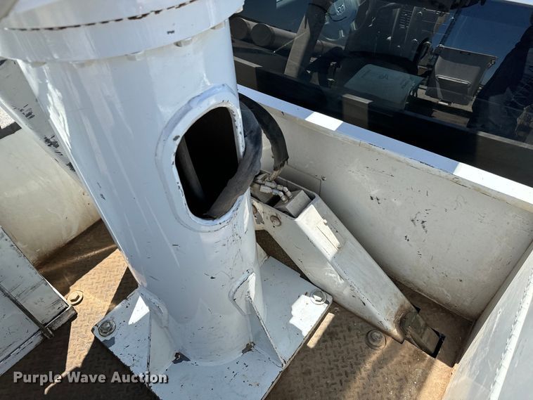 image for item NL9929 2012 Dodge Ram 5500HD bucket truck