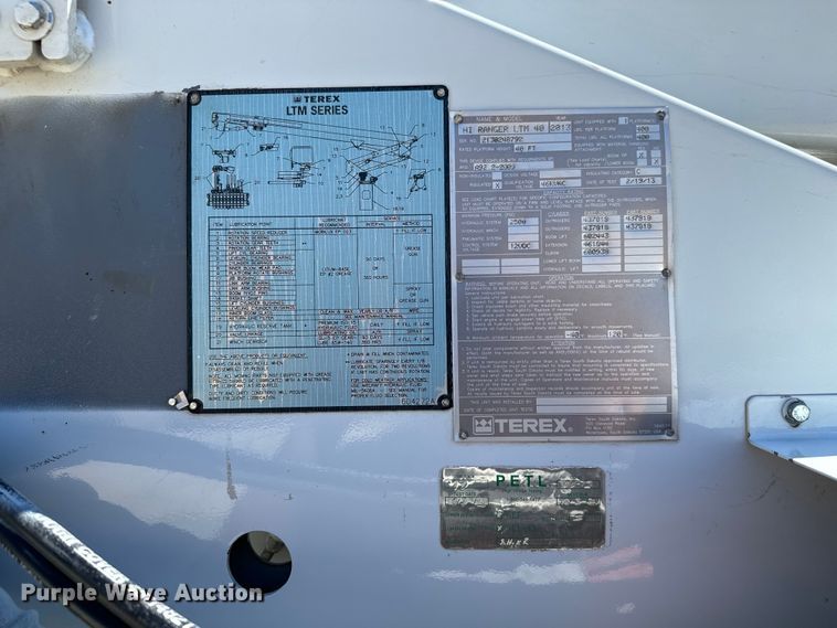 image for item NL9929 2012 Dodge Ram 5500HD bucket truck