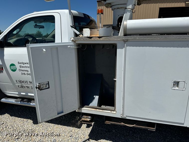 image for item NL9929 2012 Dodge Ram 5500HD bucket truck