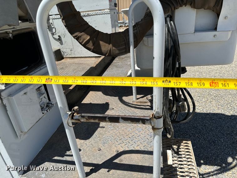 image for item NL9929 2012 Dodge Ram 5500HD bucket truck