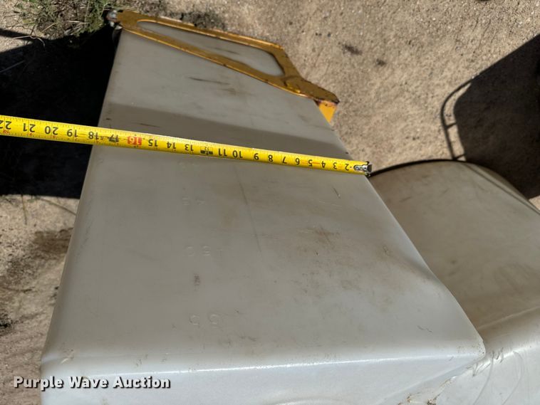 image for item NL9932 (5) poly tanks