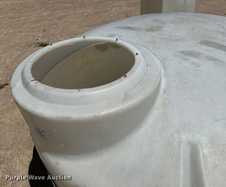 image for item NL9932 (5) poly tanks