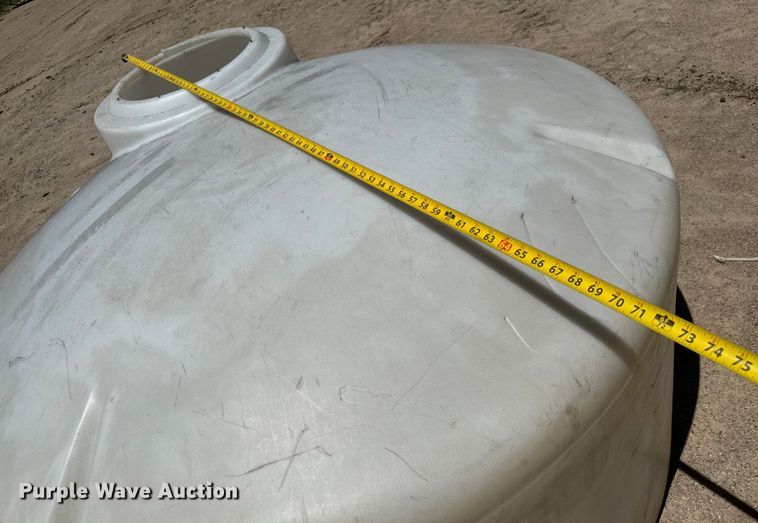 image for item NL9932 (5) poly tanks