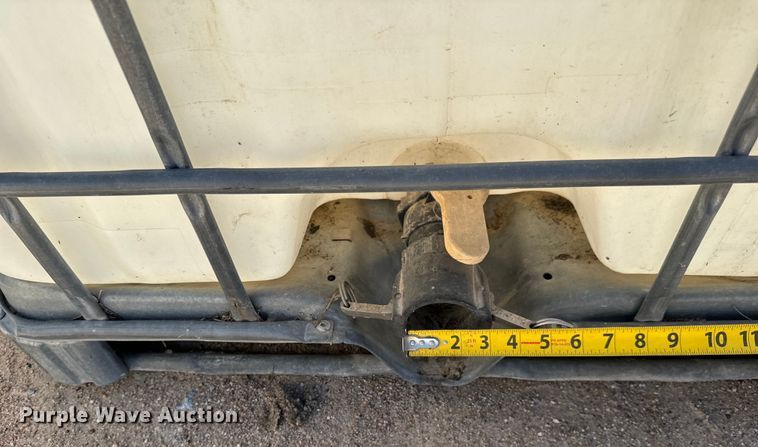 image for item NL9932 (5) poly tanks