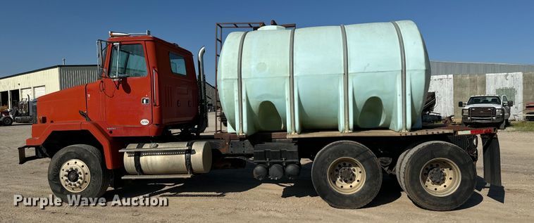 image for item NL9937 1996 Volvo  tank truck