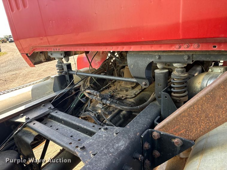 image for item NL9937 1996 Volvo  tank truck