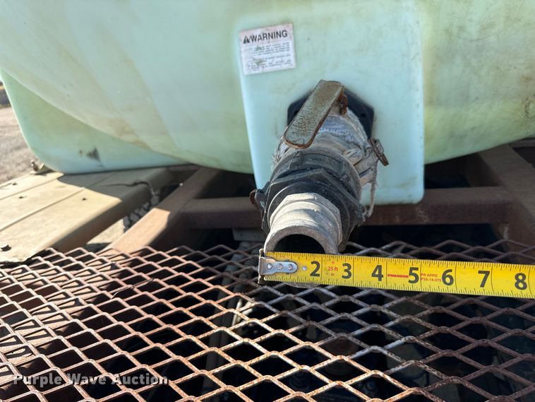 image for item NL9937 1996 Volvo  tank truck