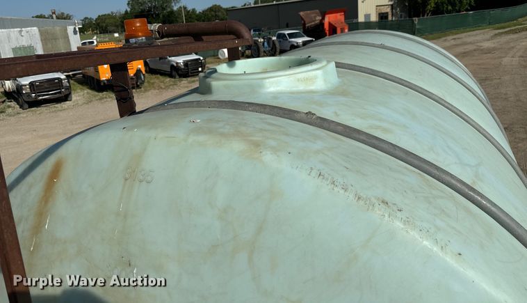 image for item NL9937 1996 Volvo  tank truck