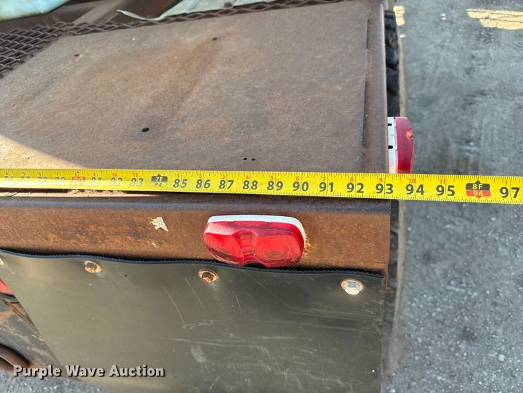 image for item NL9937 1996 Volvo  tank truck