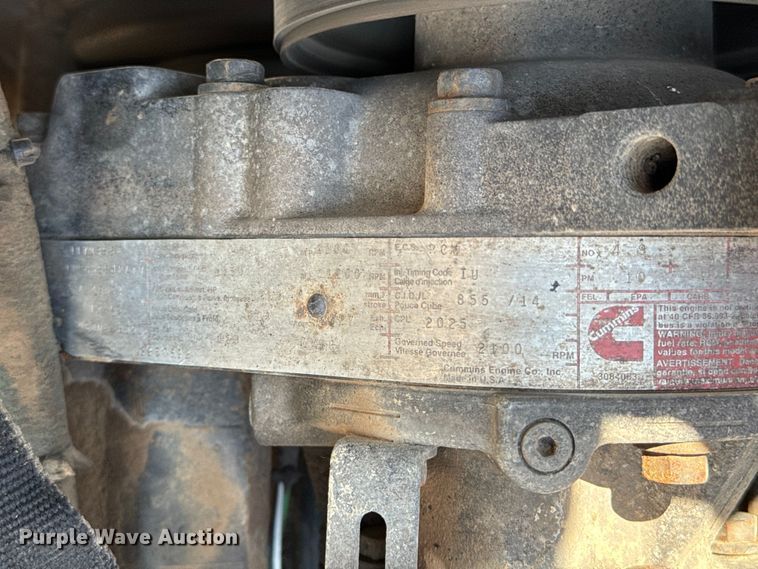 image for item NL9937 1996 Volvo  tank truck