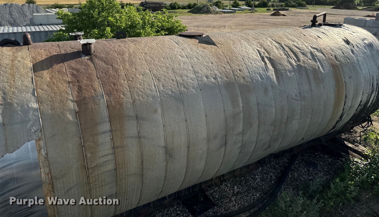 image for item NL9943 Liquid asphalt tank