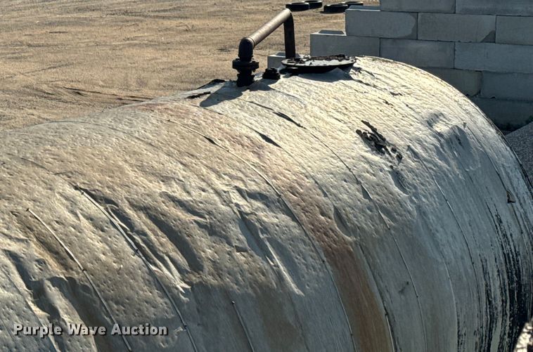 image for item NL9943 Liquid asphalt tank