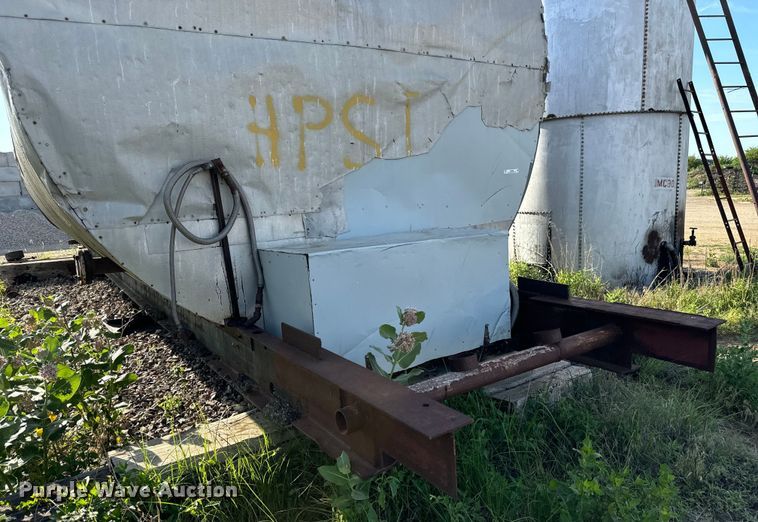 image for item NL9943 Liquid asphalt tank