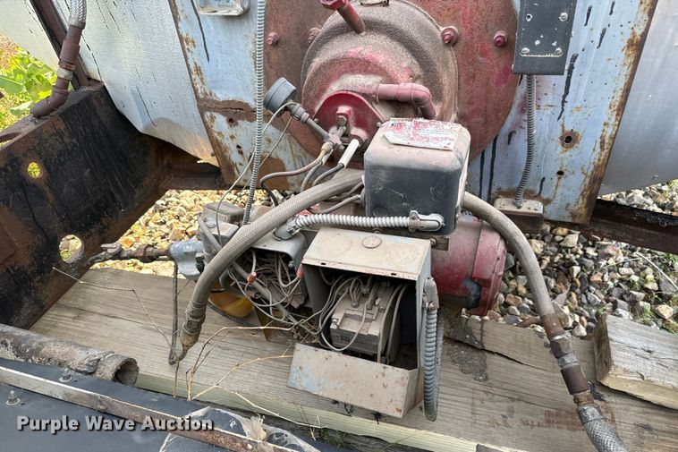 image for item NL9943 Liquid asphalt tank