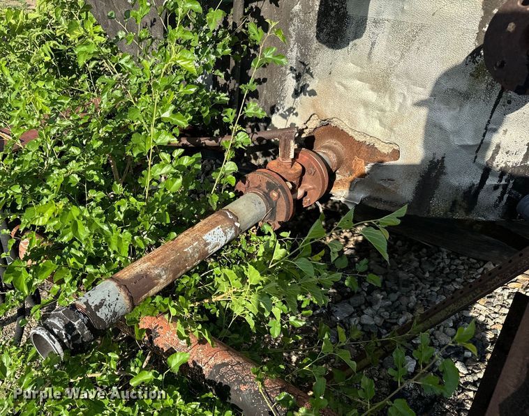 image for item NL9943 Liquid asphalt tank