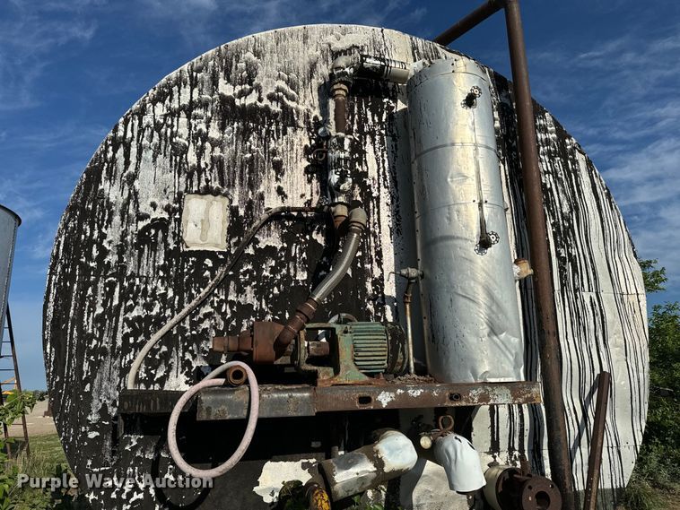 image for item NL9943 Liquid asphalt tank