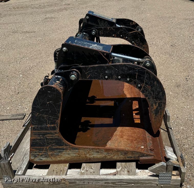 image for item NL9950 Skid steer grapple bucket