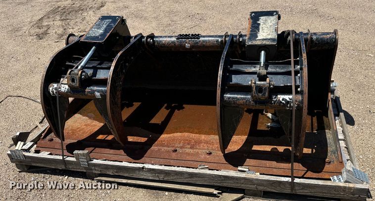 image for item NL9950 Skid steer grapple bucket