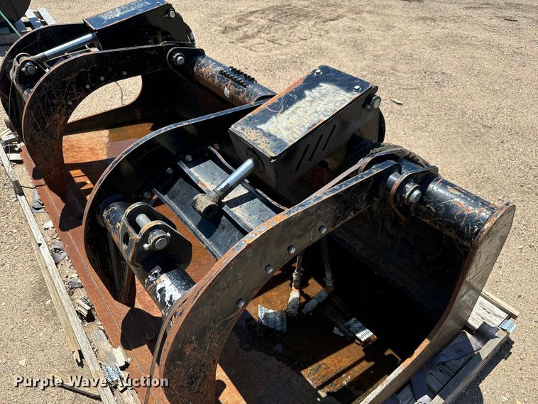 image for item NL9950 Skid steer grapple bucket