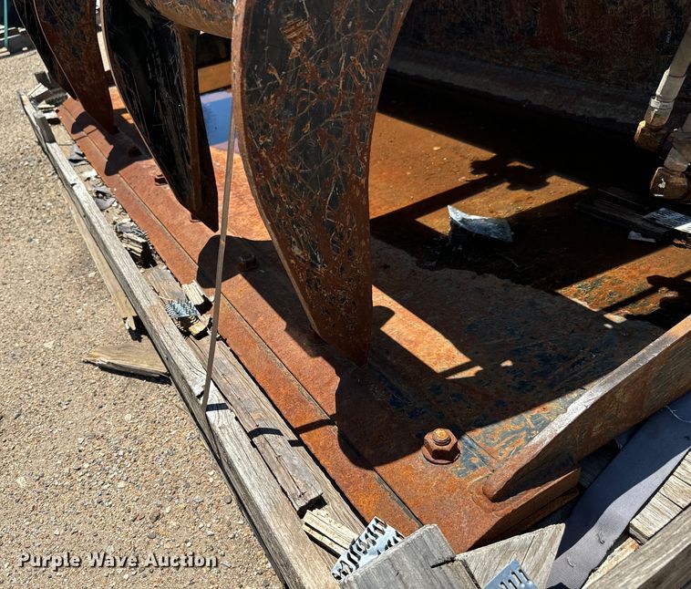 image for item NL9950 Skid steer grapple bucket