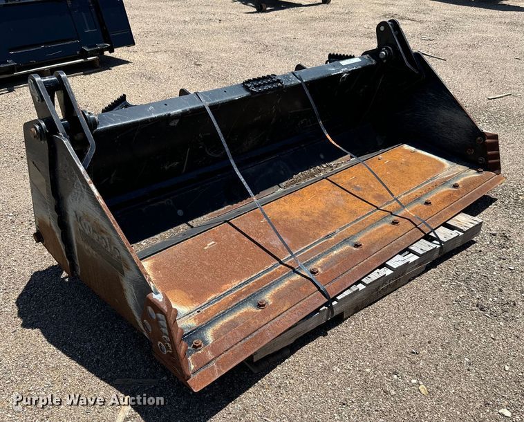 image for item NL9951 Kubota skid steer four-in-one bucket