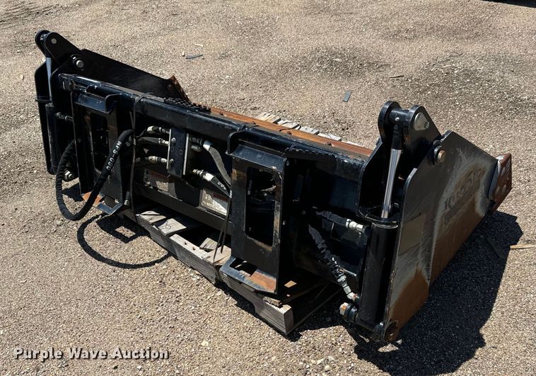 image for item NL9951 Kubota skid steer four-in-one bucket
