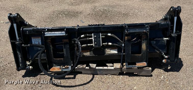 image for item NL9951 Kubota skid steer four-in-one bucket